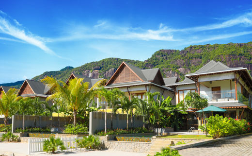 Ja Enchanted Waterfront Jpg8ea8a0e1 1Db7 4275 A953 9A3f40c190e6